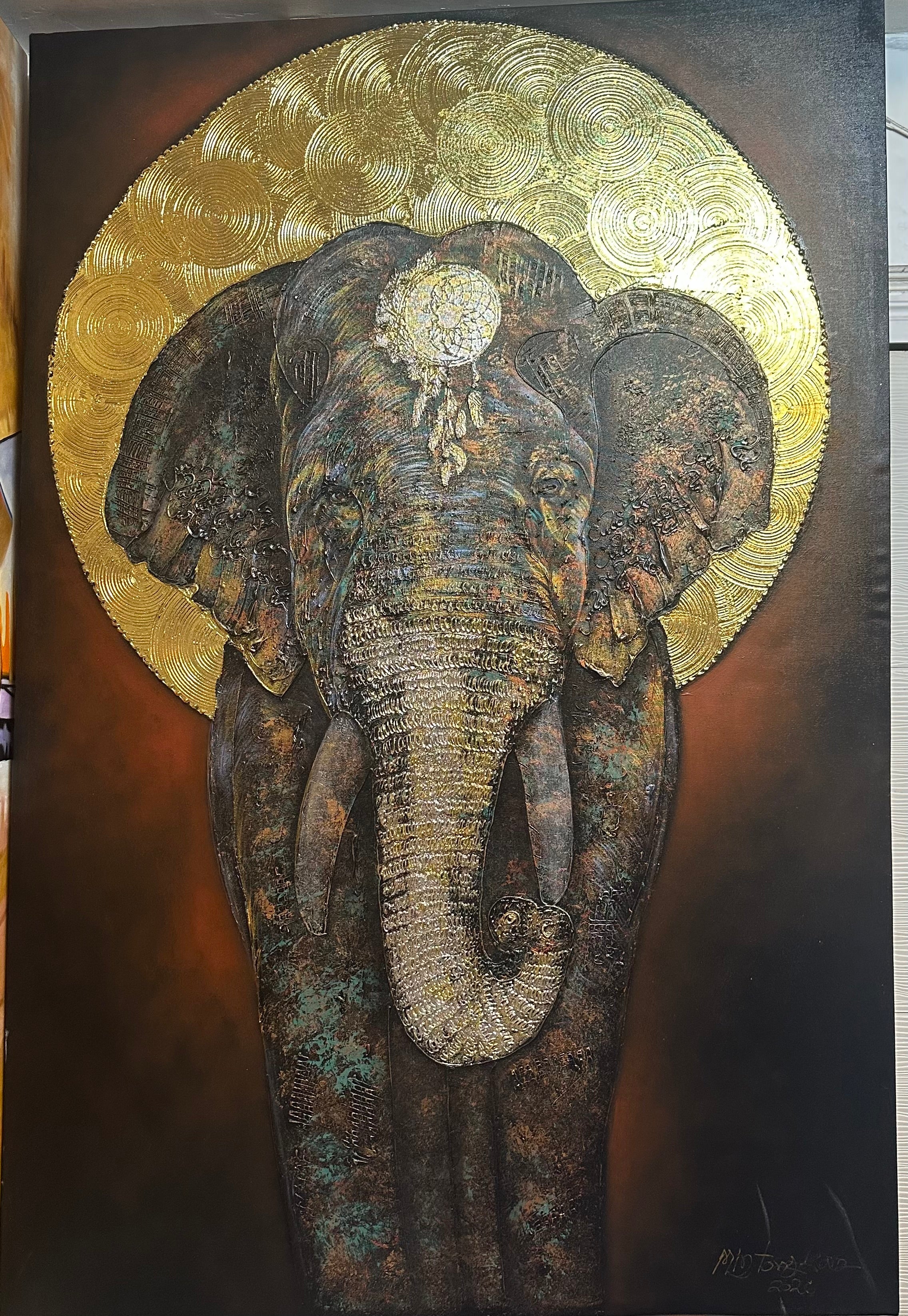Elephant gold 001